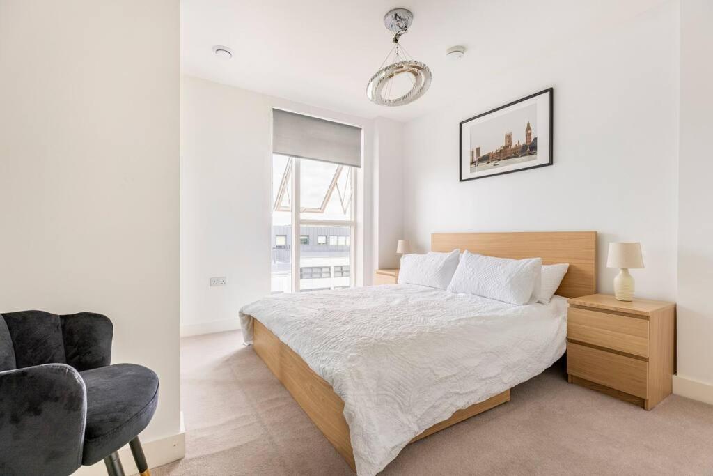 Stylish & Comfortable Top-Floor Flat In Harrow Λονδίνο Εξωτερικό φωτογραφία
