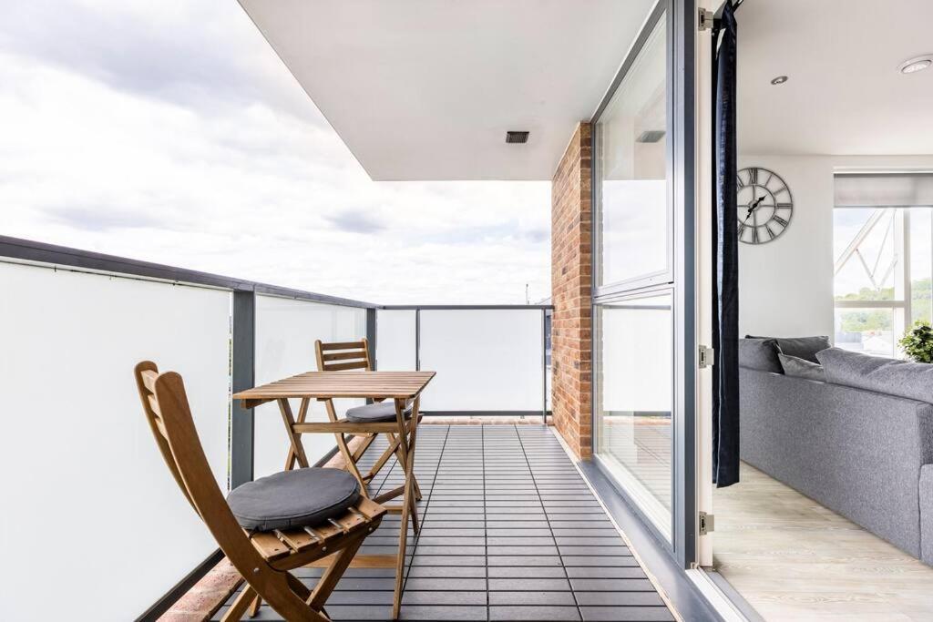 Stylish & Comfortable Top-Floor Flat In Harrow Λονδίνο Εξωτερικό φωτογραφία